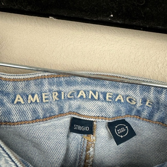 American Eagle Strigid Mom Jeans light wash sz 0 - Picture 4 of 7